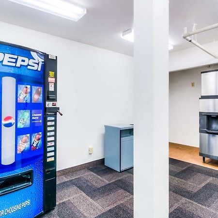 Motel 6 노멀 외부 사진