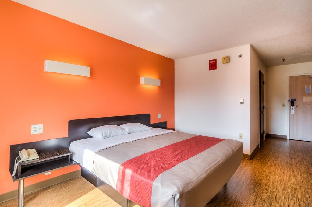 Motel 6 노멀 외부 사진