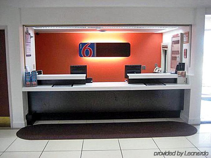 Motel 6 노멀 외부 사진